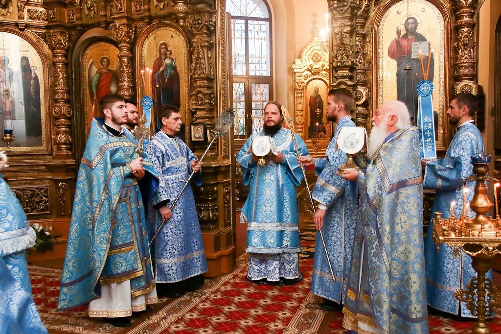 Праздник Покрова Пресвятой Владычицы нашей Богородицы и Приснодевы Марии