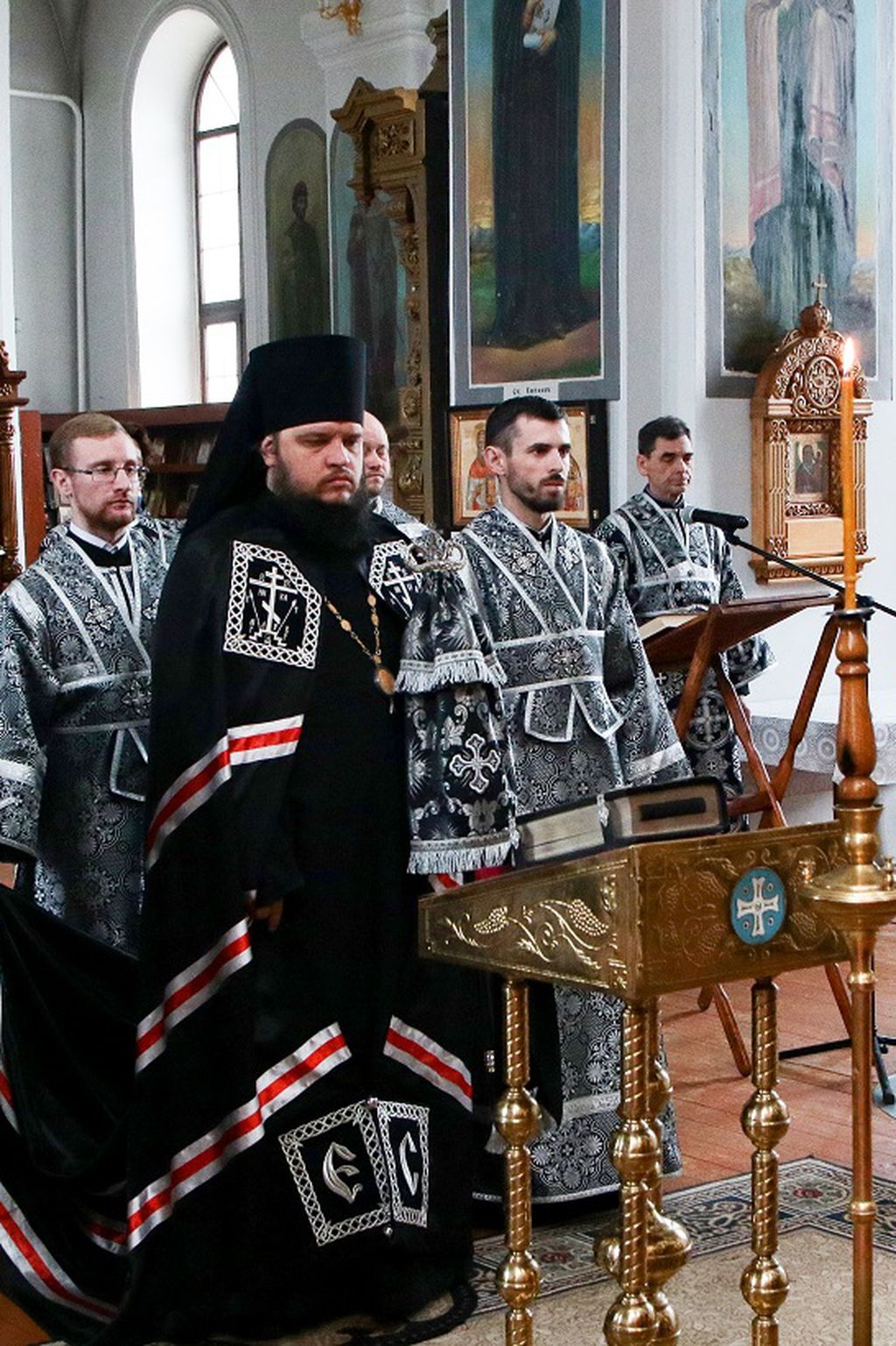Литургия Преждеосвященных Даров в Знаменском кафедральном соборе
