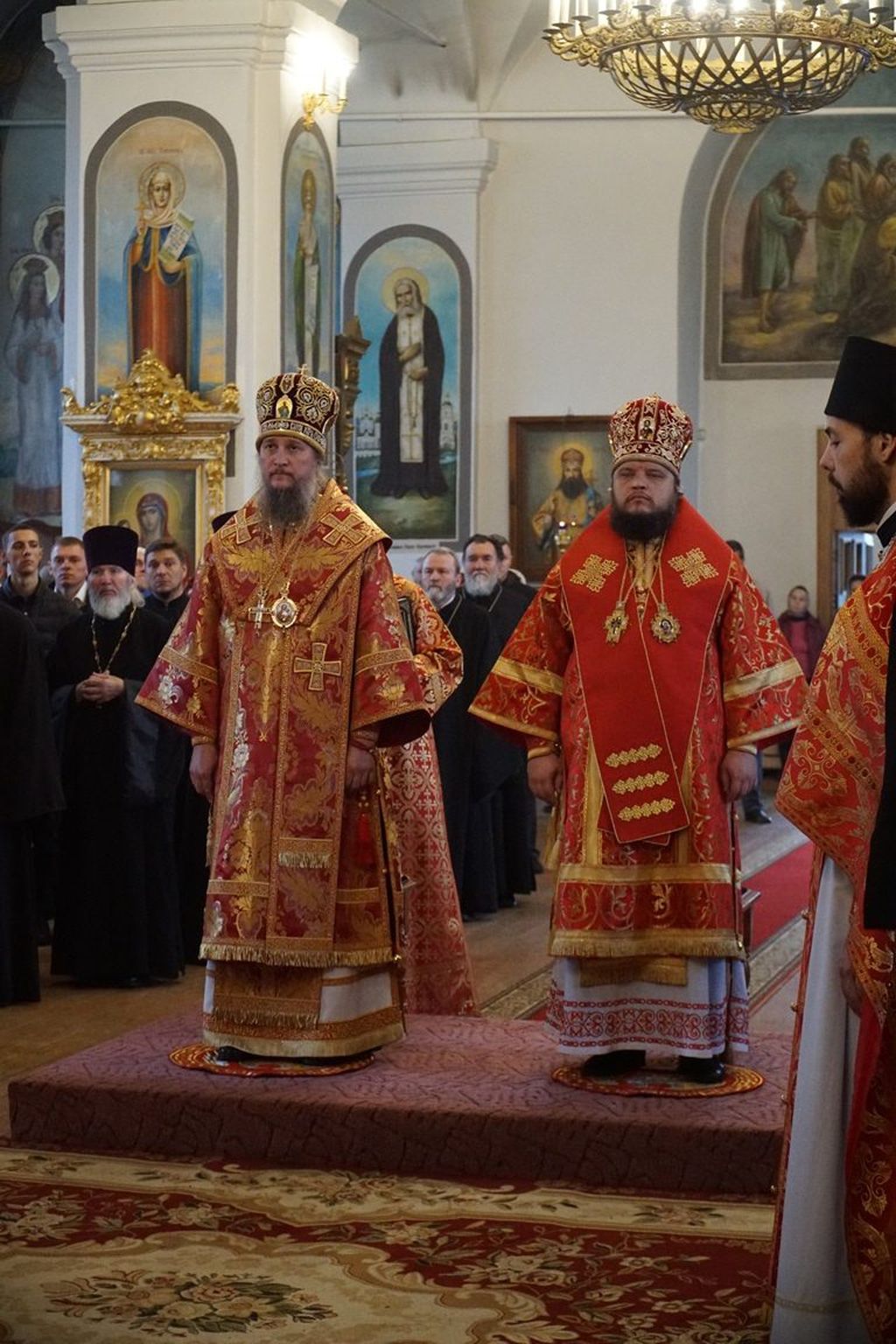 Божественная литургия в день памяти священномученика Федора Богоявленского