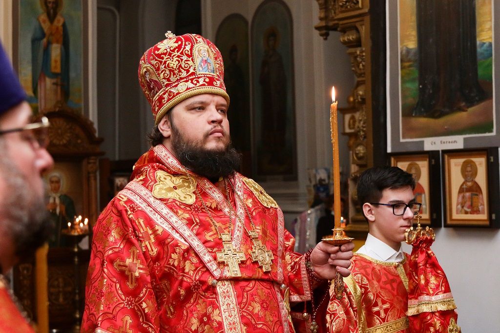 Всенощное бдение в Знаменском кафедральном соборе