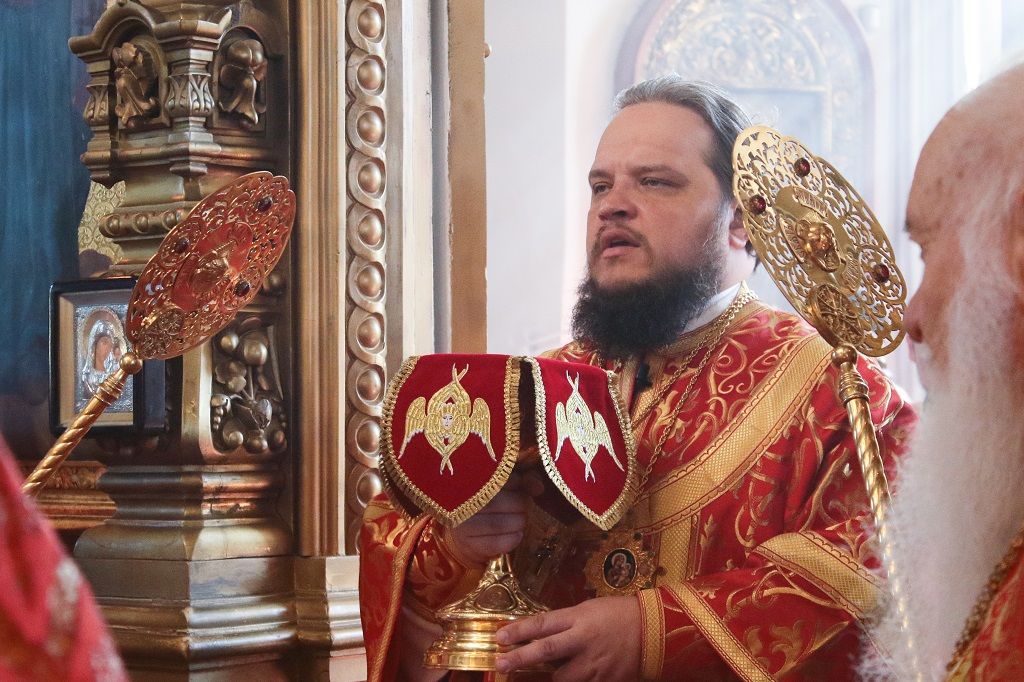 Божественная литургия в Неделю третью по Пасхе, святых Жен-Мироносиц