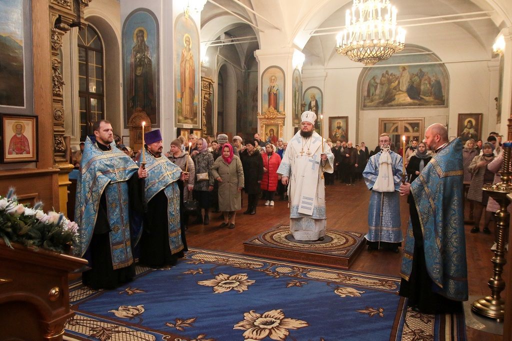 Всенощное бдение в канун праздника Казанской иконы Божией Матери