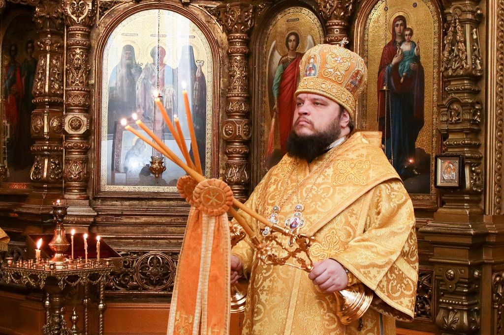Всенощное бдение в Знаменском кафедральном соборе