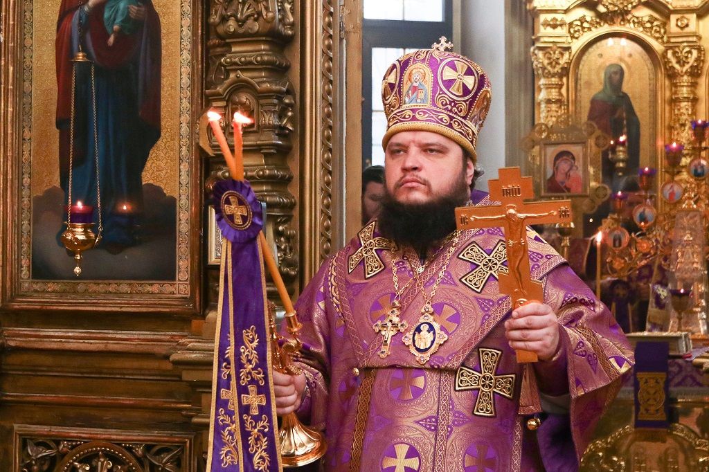 Владыка Сергий возглавил служение Литургии святителя Василия Великого