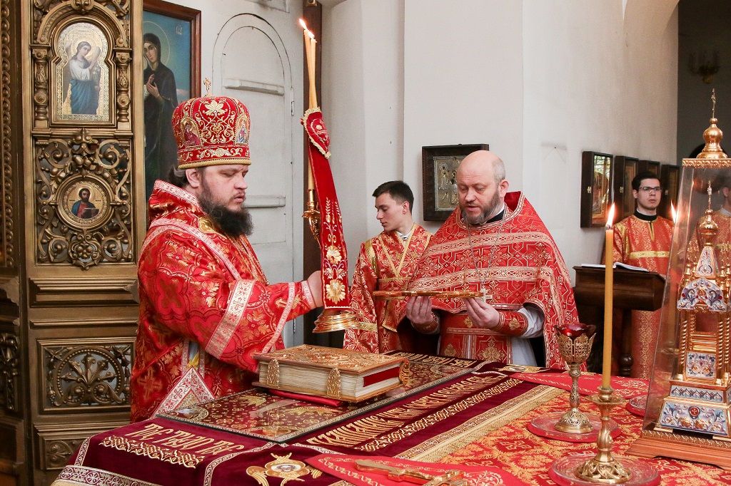 Богослужение в день Радоницы