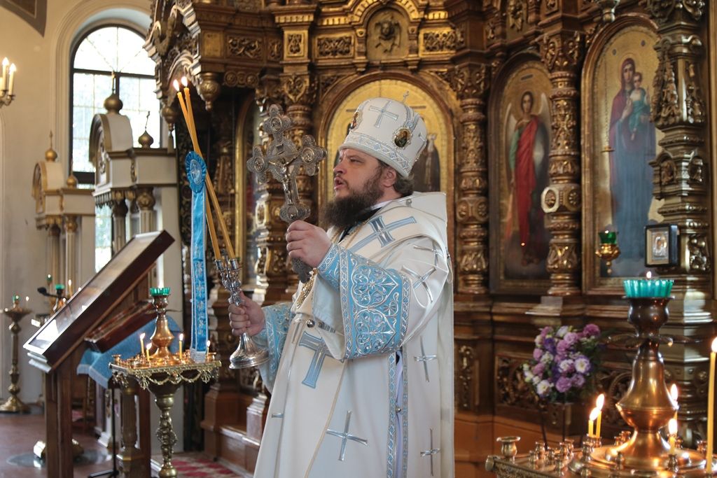Епископ Сергий возглавил праздничное богослужение в день своего рождения