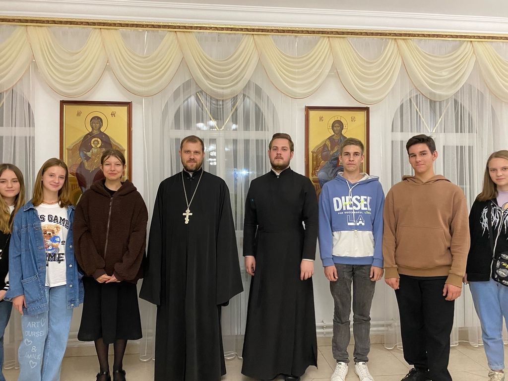 Встреча православной молодёжи со священником