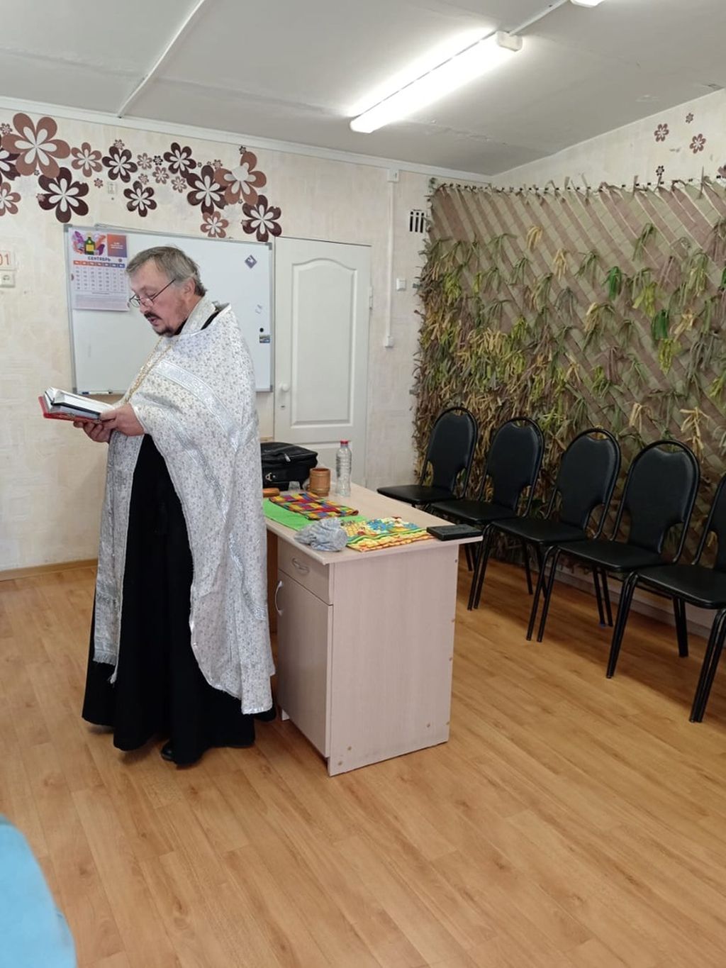 Молебен  «о страждущих недугом винопития и наркомании» был отслужен в психоневрологическом диспансере