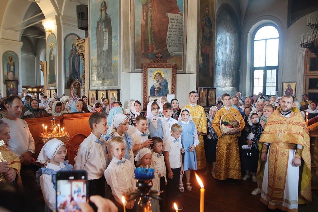 Поздравляем отца Стефана с 90-летием!