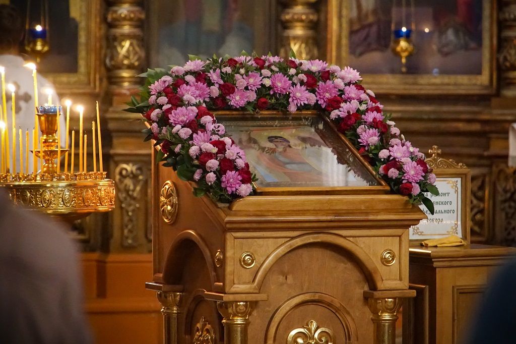 Богослужение в праздник собора Архистратига Божия Михаила и прочих Небесных Сил бесплотных