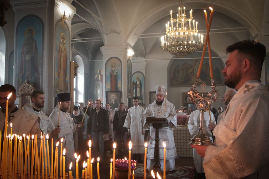 Богослужение в день поминовения усопших второй седмицы Великого поста