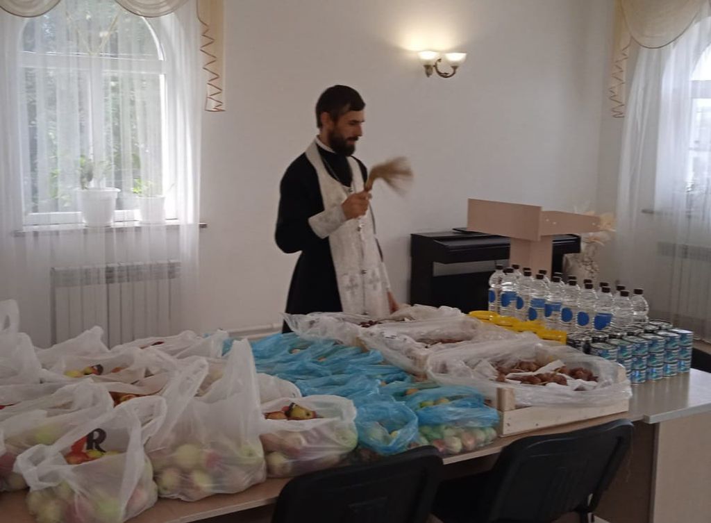 Подопечных социальной службы Знаменского кафедрального собора поздравили с Преображением Господним