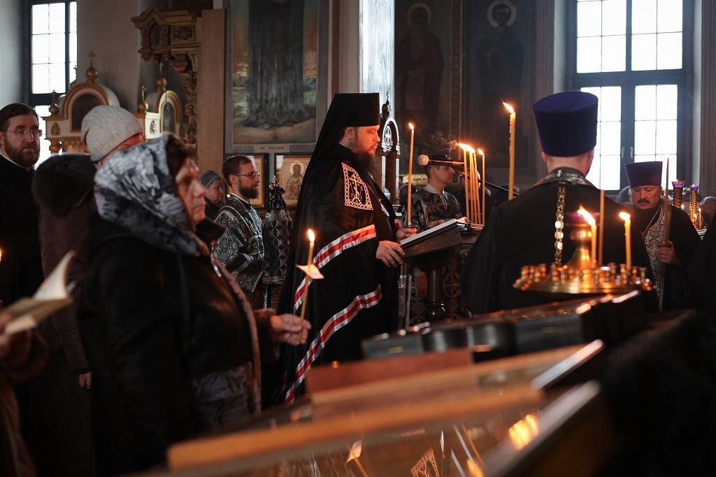 Великое повечерие с чтением Великого покаянного канона преподобного Андрея Критского
