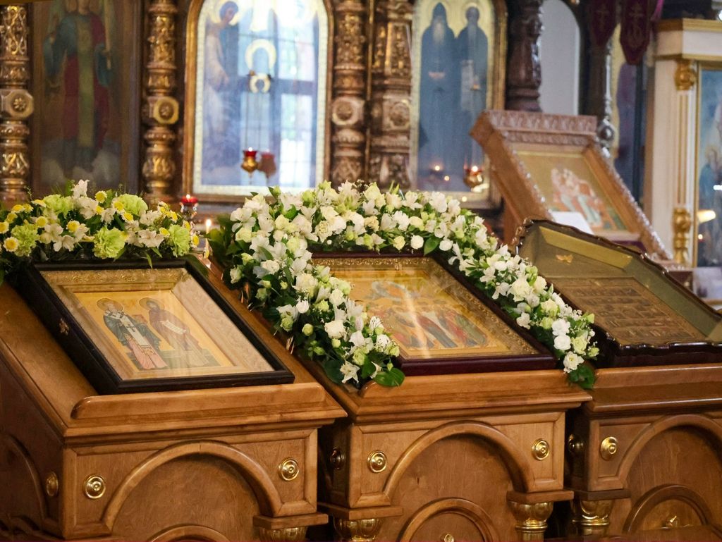 Воскресная Литургия в Знаменском соборе
