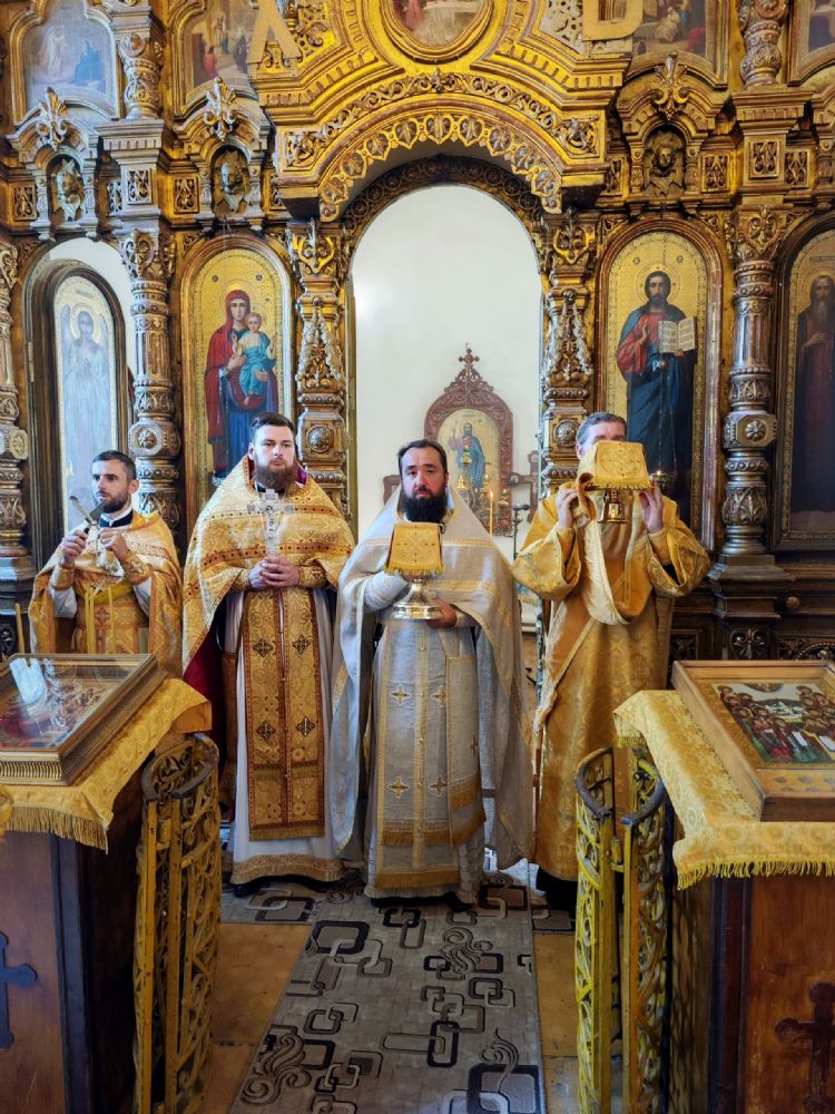 Божественная литургия в день памяти святого пророка Божия Илии